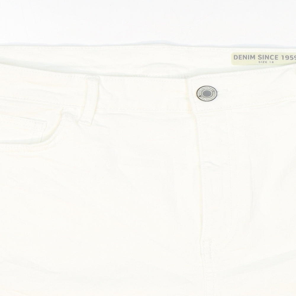 Marks and Spencer Womens White Cotton Boyfriend Shorts Size 18 Regular Zip