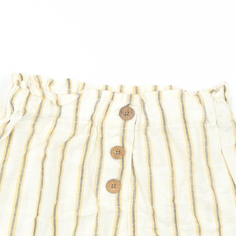 Preworn Womens Yellow Striped Polyester Hot Pants Shorts Size 26 in L3 in Regular Pull On