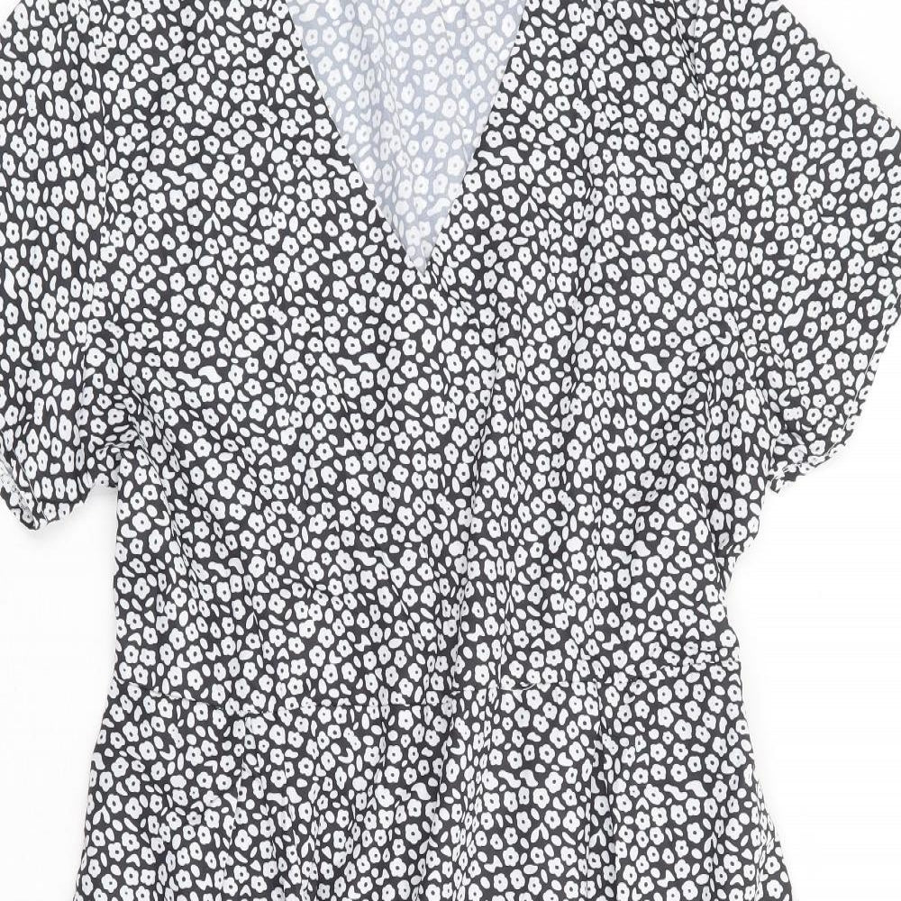 Preworn Womens Black Floral Polyester A-Line Size 4XL V-Neck Pullover