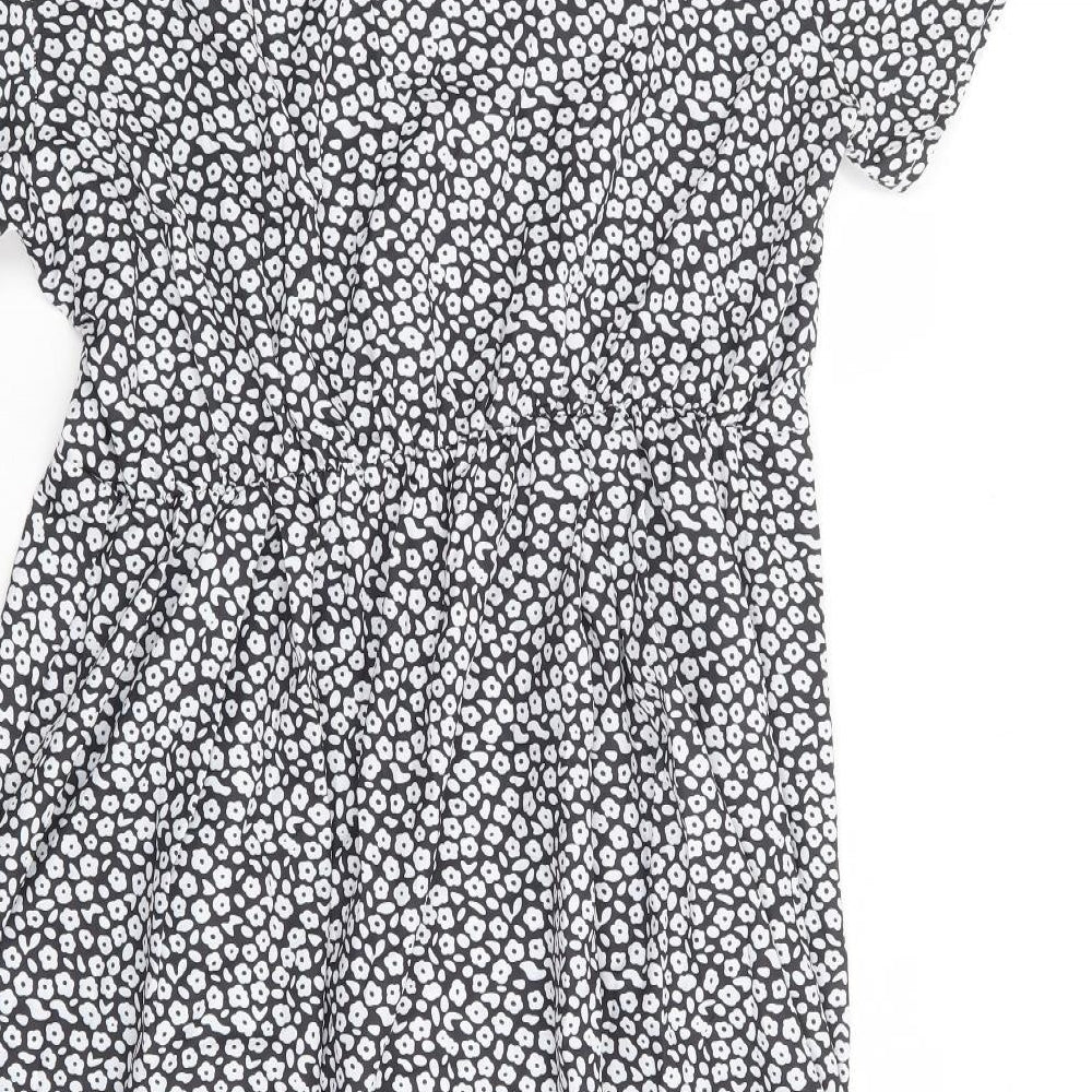 Preworn Womens Black Floral Polyester A-Line Size 4XL V-Neck Pullover