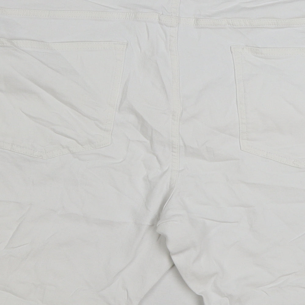 Marks and Spencer Womens White Cotton Bermuda Shorts Size 22 L9 in Regular Zip