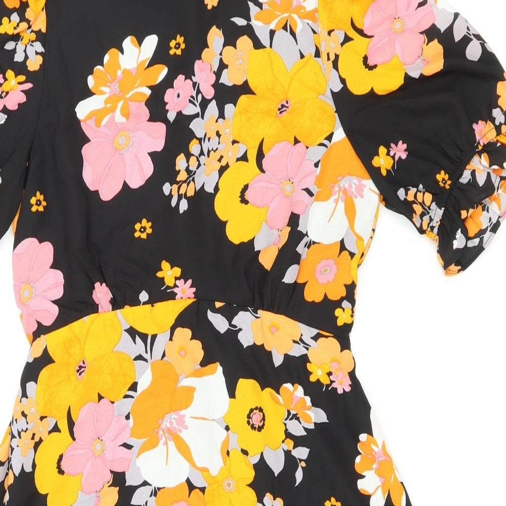 Preworn Womens Black Floral Polyester Fit & Flare Size 6 Round Neck Button