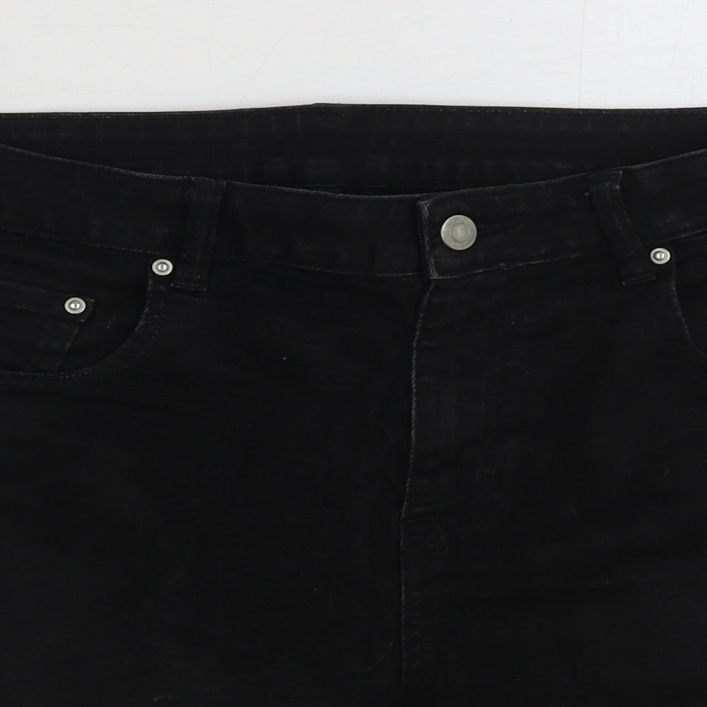 Preworn Mens Black Cotton Bermuda Shorts Size 32 in L8 in Regular Button