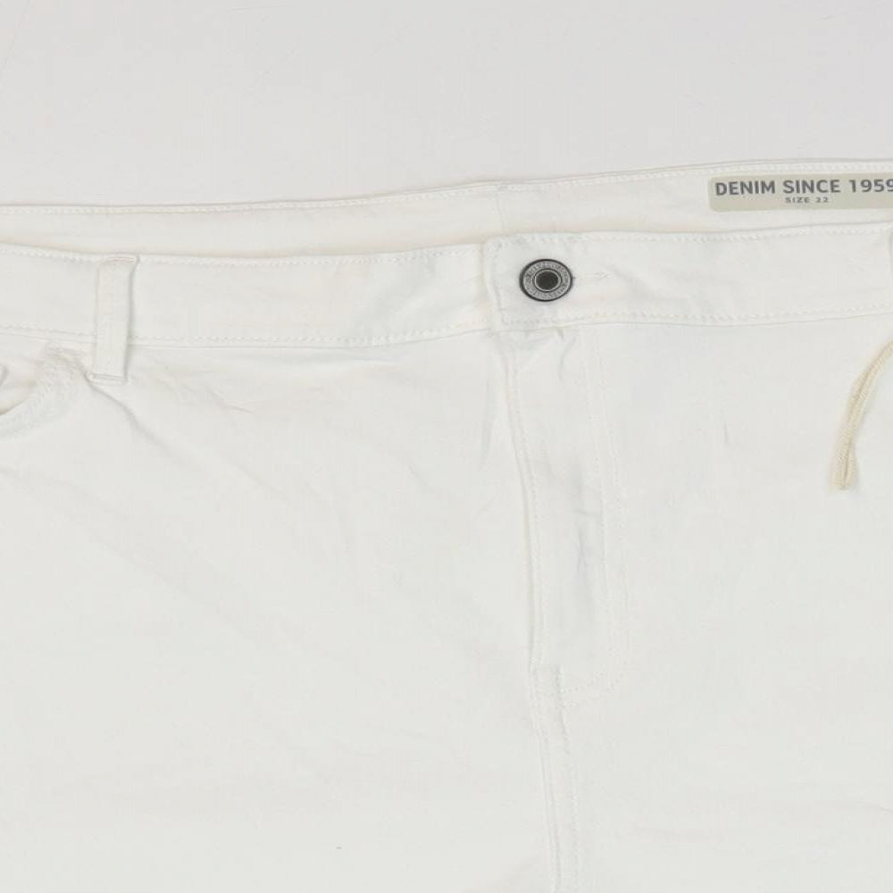 Marks and Spencer Womens White Cotton Hot Pants Shorts Size 22 L5 in Regular Zip