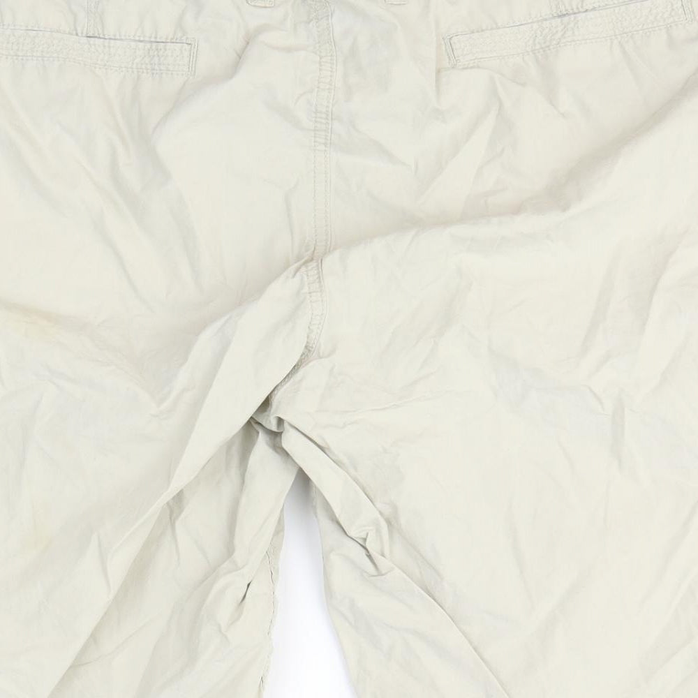 Gap Mens Beige Cotton Cargo Shorts Size 40 in L11 in Regular Zip