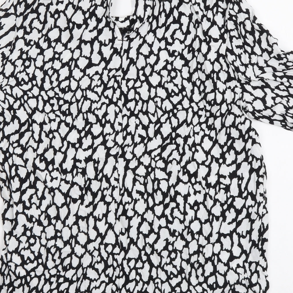 Marks and Spencer Womens Black Geometric Viscose Basic Blouse Size 6 Round Neck