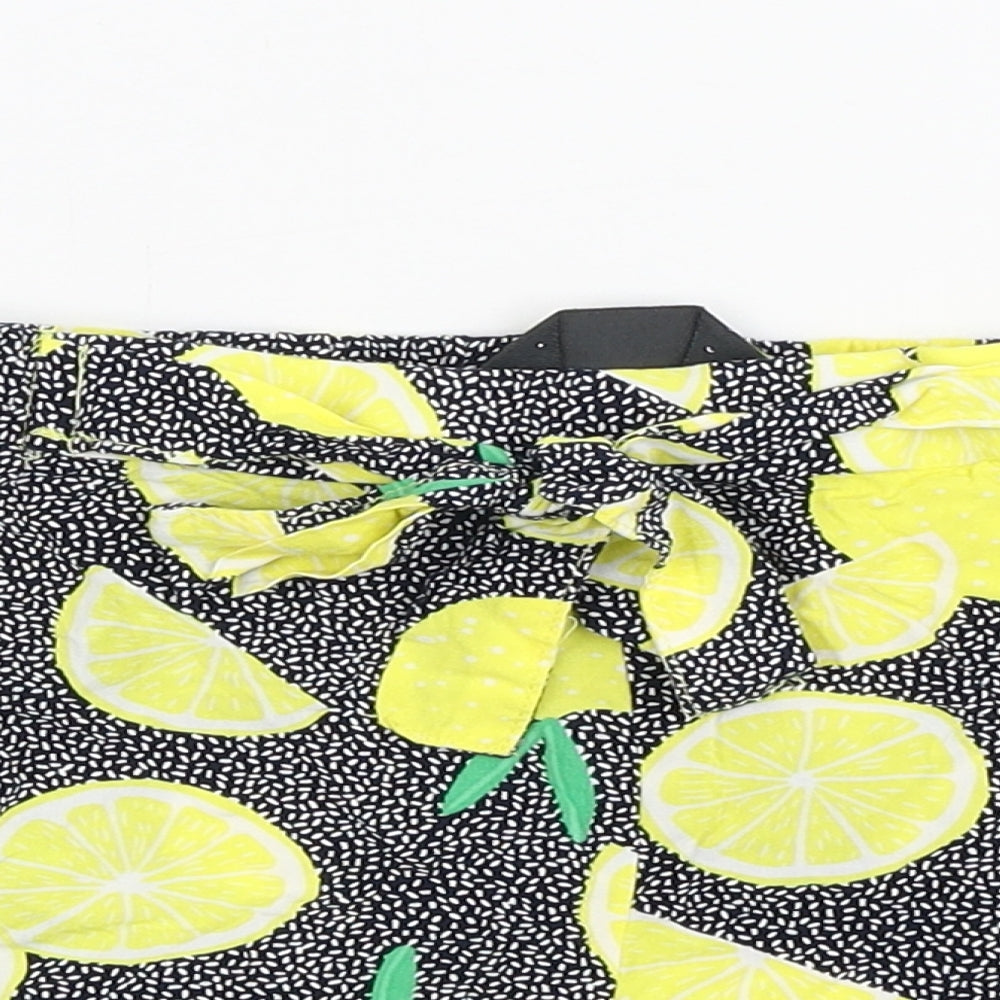 Primark Womens Yellow Geometric Viscose Sweat Shorts Size XS L3 in Regular Drawstring