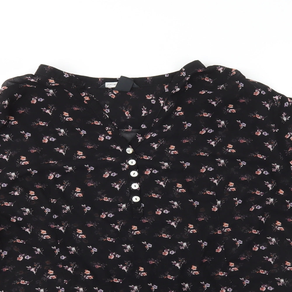H&M Womens Black Floral Polyester Basic Blouse Size L V-Neck - Button Front Detail