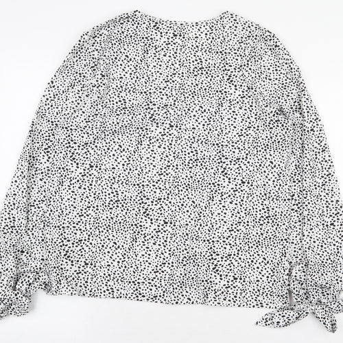 SheIn Womens White Animal Print Polyester Basic Blouse Size M V-Neck