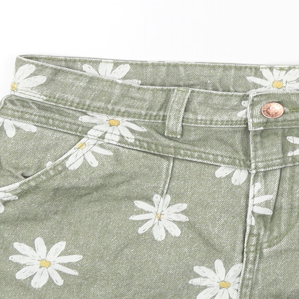 Marks and Spencer Girls Green Floral Cotton Mom Shorts Size 12-13 Years Regular Zip - Daisies