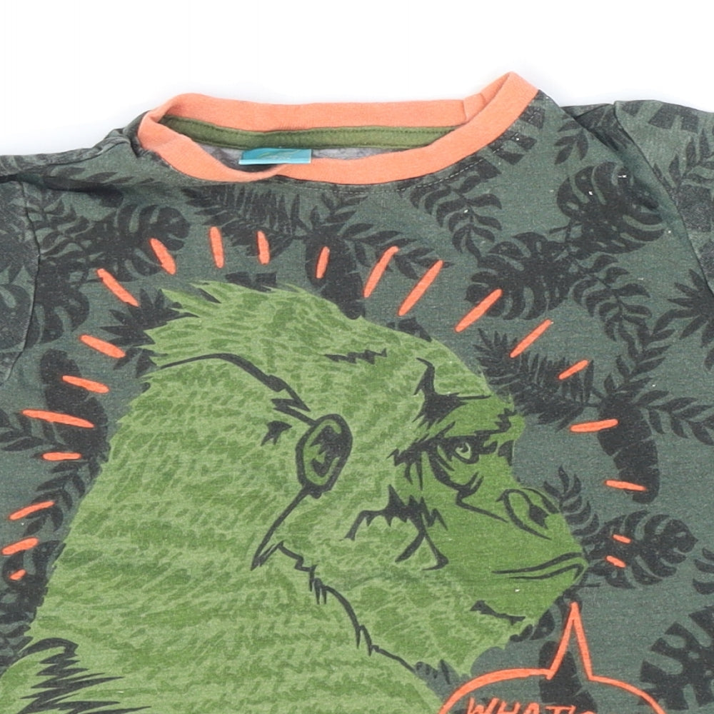 Little Kids Boys Green 100% Cotton Basic T-Shirt Size 3-4 Years Round Neck Pullover - Gorilla: What's up guys?