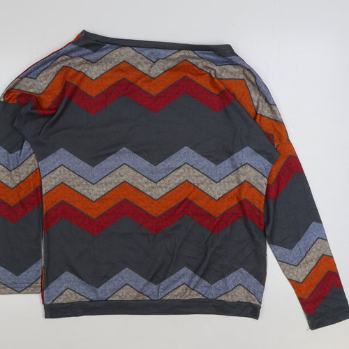 Preworn Womens Multicoloured Geometric Polyester Basic T-Shirt Size M Round Neck