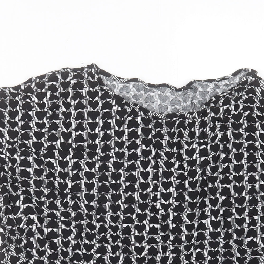 Primark Womens Black Geometric Viscose Basic T-Shirt Size 16 Crew Neck - Heart Pattern