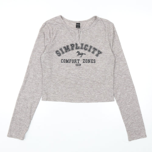 Daze Womens Grey Polyester Cropped T-Shirt Size L V-Neck - Simplicity