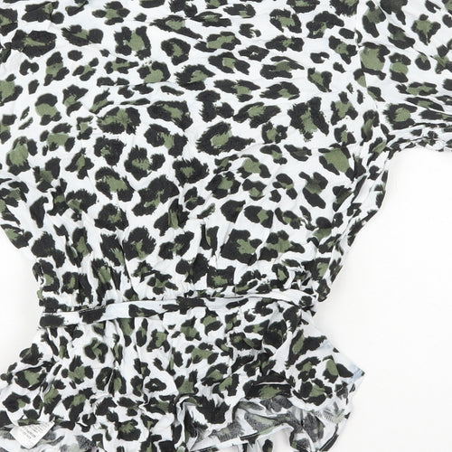 Marks and Spencer Womens Green Animal Print Viscose Basic T-Shirt Size 8 V-Neck - Peplum