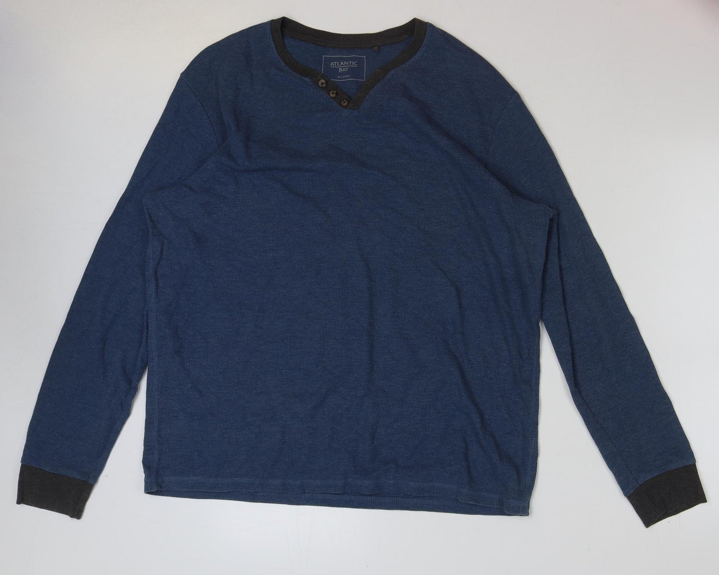 Atlantic Mens Blue Polyester T-Shirt Size XL V-Neck