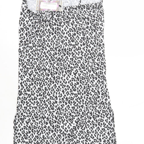 Boohoo Womens White Animal Print Polyester Bodycon Size 10 V-Neck Pullover