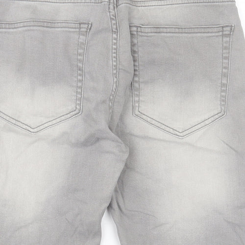 Boohoo Mens Grey Cotton Bermuda Shorts Size 28 in L9 in Regular Button