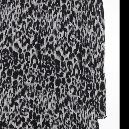 M&Co Womens Black Animal Print Viscose Basic T-Shirt Size 16 Boat Neck