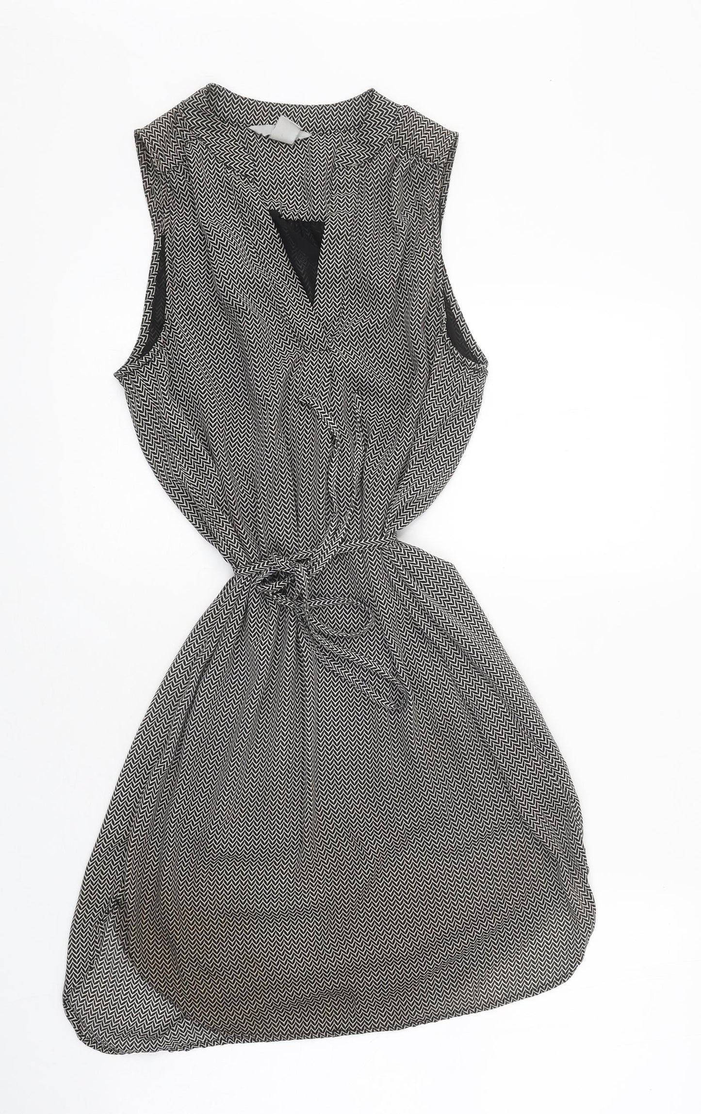 H&M Womens Black Geometric Polyester Skater Dress Size 4 V-Neck Tie