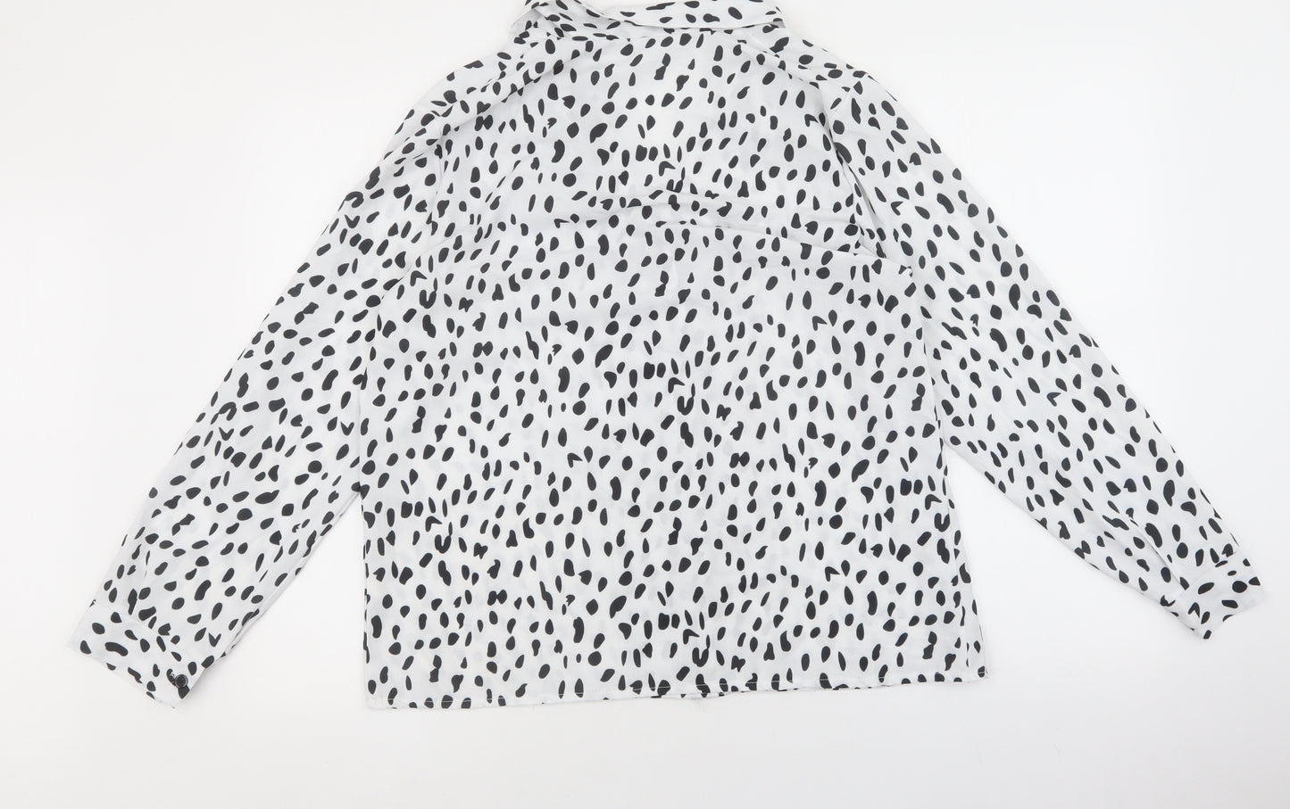 Preworn Womens White Animal Print Polyester Basic Blouse Size L Collared - Spotted