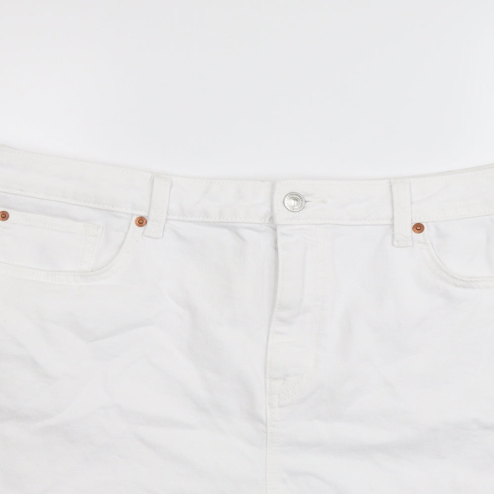 Marks and Spencer Womens White Cotton Mom Shorts Size 20 L4 in Regular Button