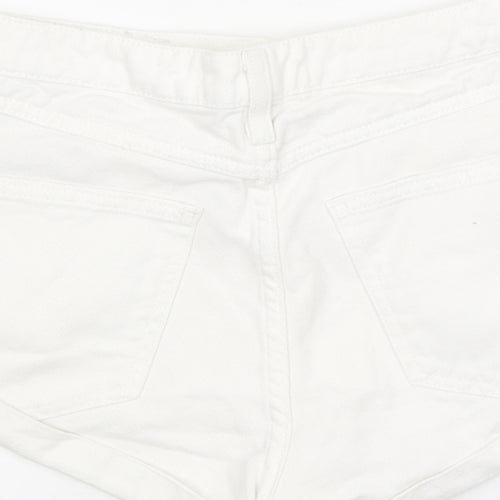 BMG Womens White 100% Cotton Boyfriend Shorts Size 30 in L10 in Regular Zip