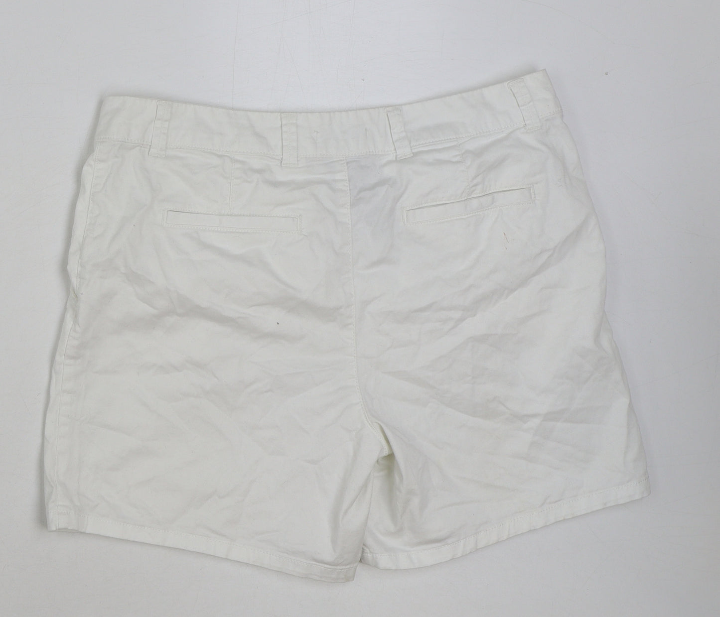 TU Womens White Cotton Bermuda Shorts Size 14 L6 in Regular Button