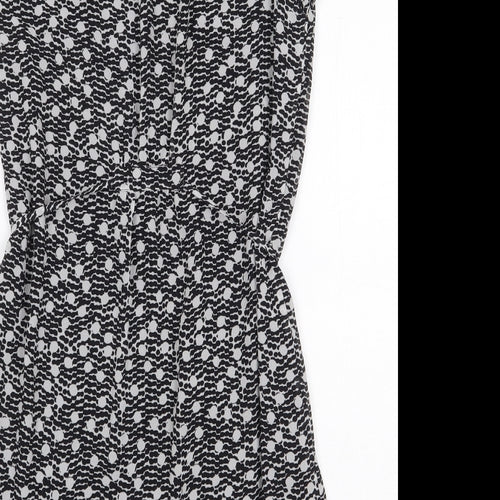 H&M Womens Black Geometric Polyester A-Line Size 8 V-Neck Button