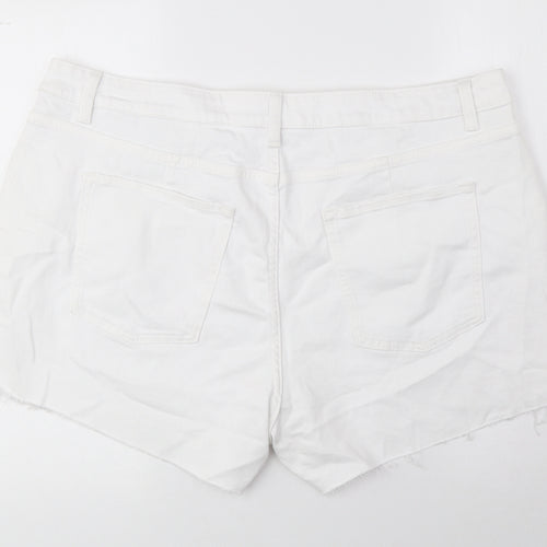 Marks and Spencer Womens White Cotton Mom Shorts Size 22 L3 in Regular Button