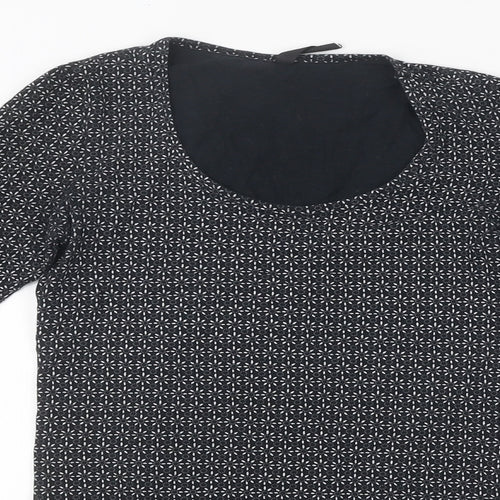 Preworn Womens Black Floral Cotton Basic T-Shirt Size XS Scoop Neck