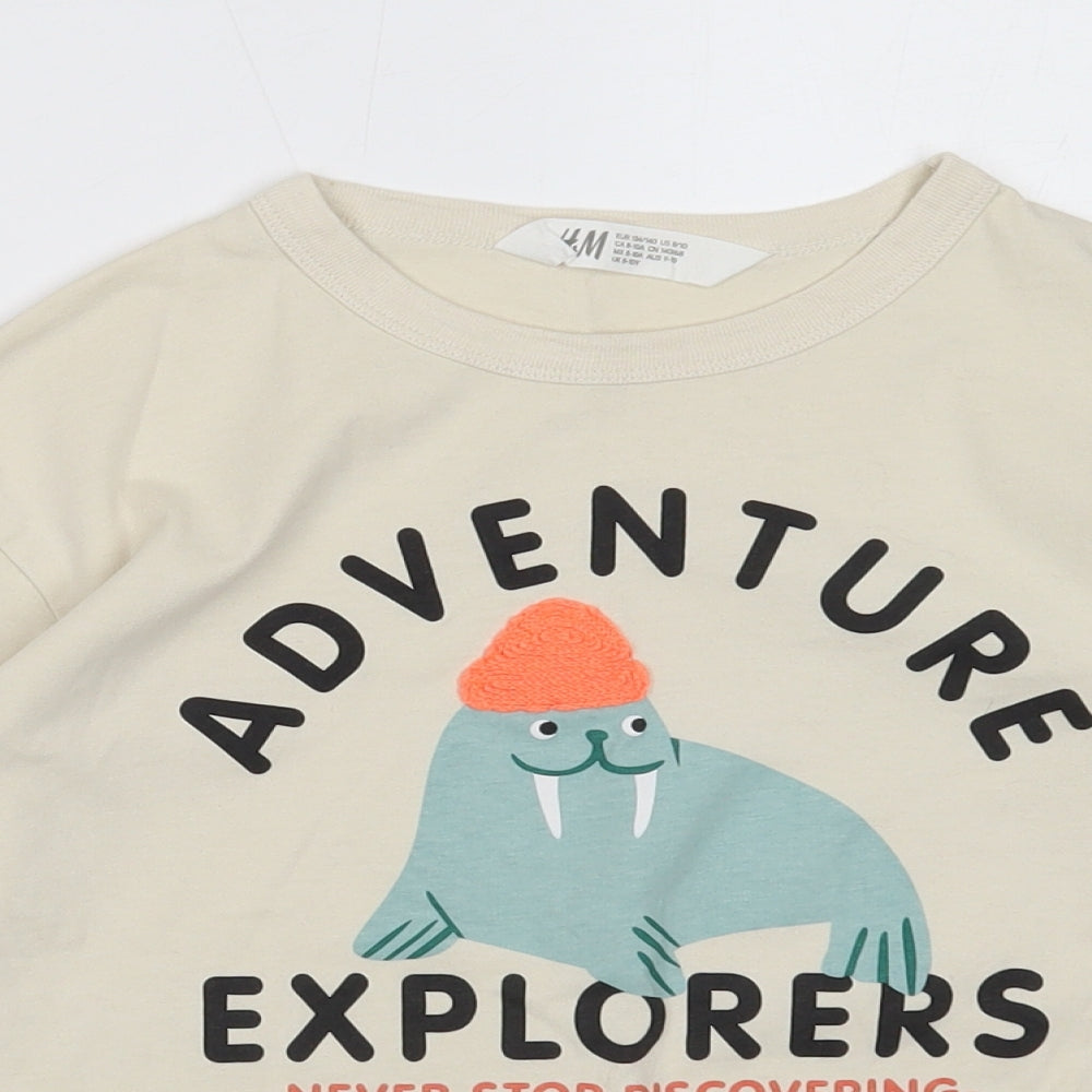 H&M Boys Ivory Cotton Basic T-Shirt Size 8 Years Round Neck Pullover - Adventure Explorers