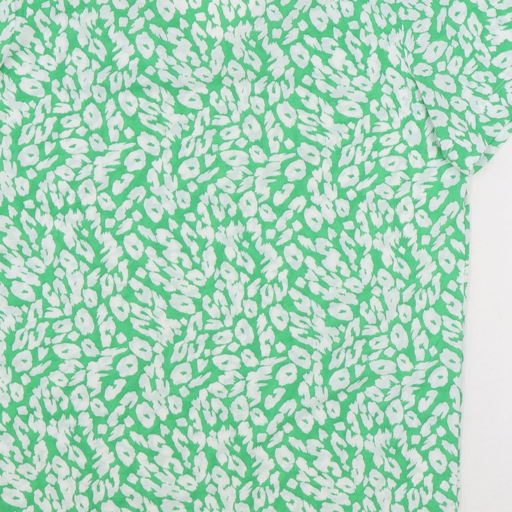 Marks and Spencer Womens Green Animal Print Polyester Basic T-Shirt Size 10 V-Neck - Leopard Print
