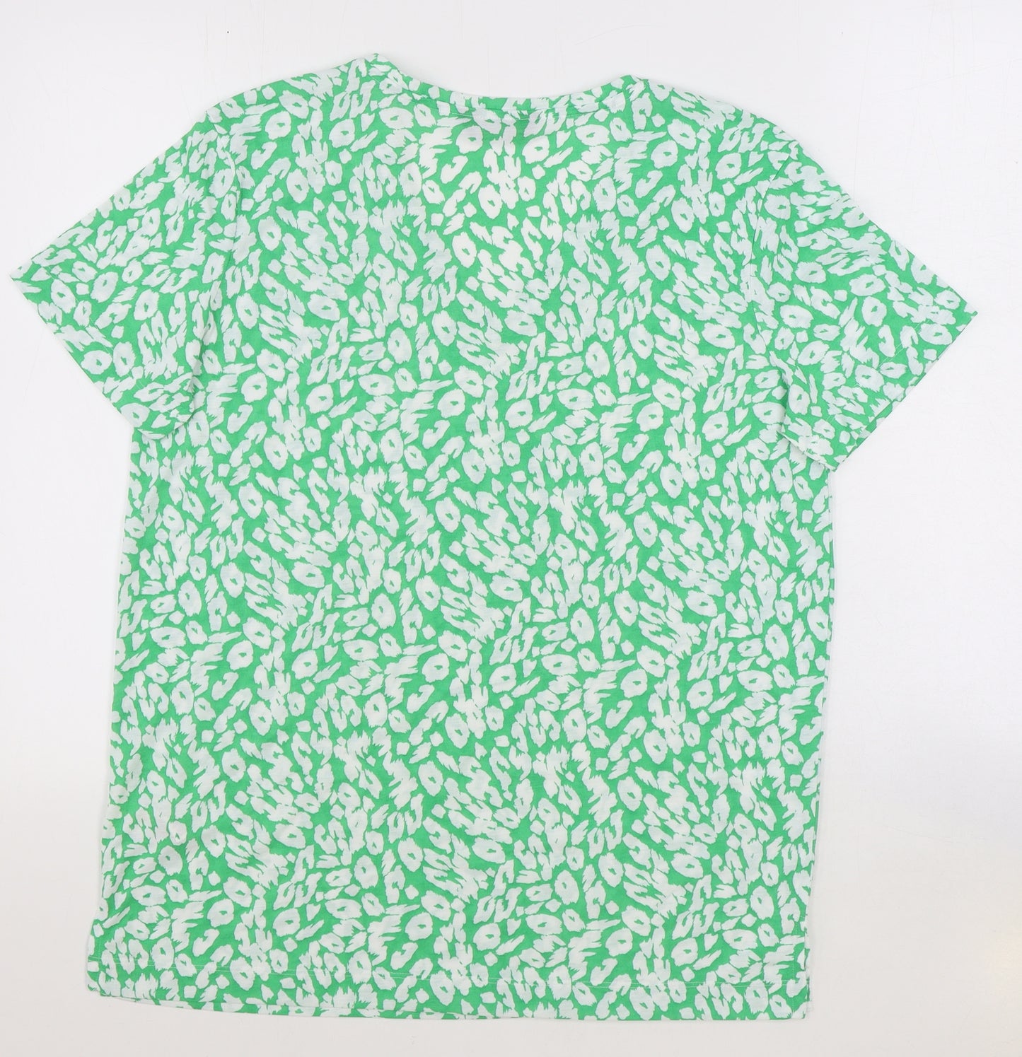 Marks and Spencer Womens Green Animal Print Polyester Basic T-Shirt Size 12 V-Neck - Leopard Print