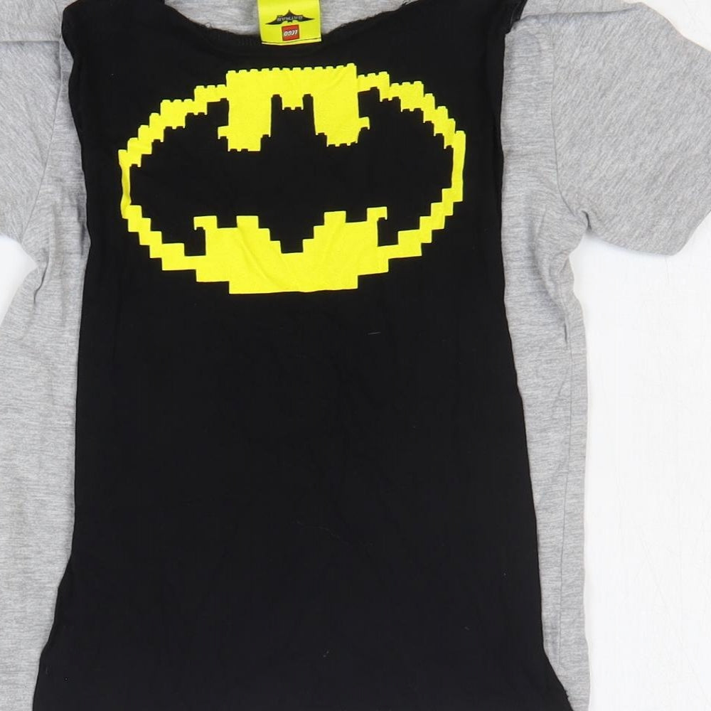 Batman Boys Grey Cotton Basic T-Shirt Size 5-6 Years Round Neck Pullover - Batman Print and cape