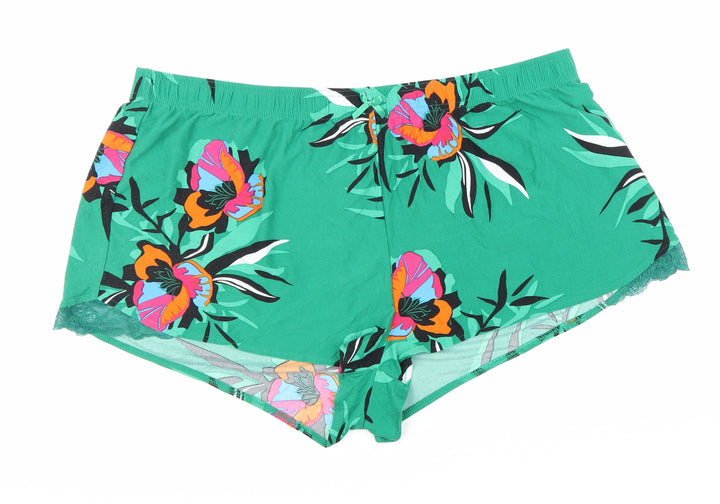 Love the Lounge Womens Green Geometric Viscose Cut-Off Shorts Size XL L3 in Regular