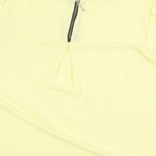 Preworn Womens Yellow Polyester Basic Blouse Size M Round Neck
