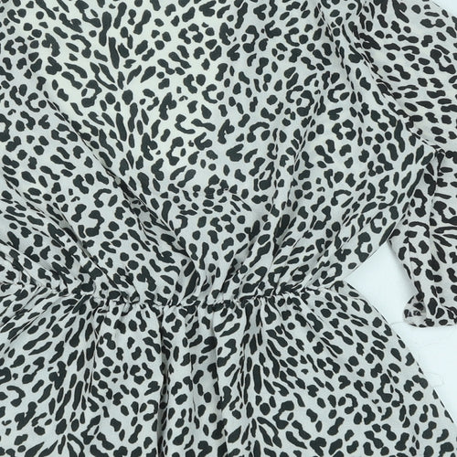 PRETTYLITTLETHING Womens Black Animal Print Polyester Basic Blouse Size 12 V-Neck