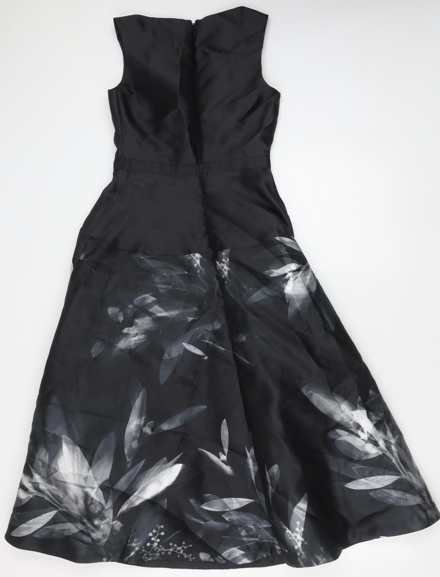 Preworn Womens Black Floral Polyester Ball Gown Size 8 V-Neck Zip
