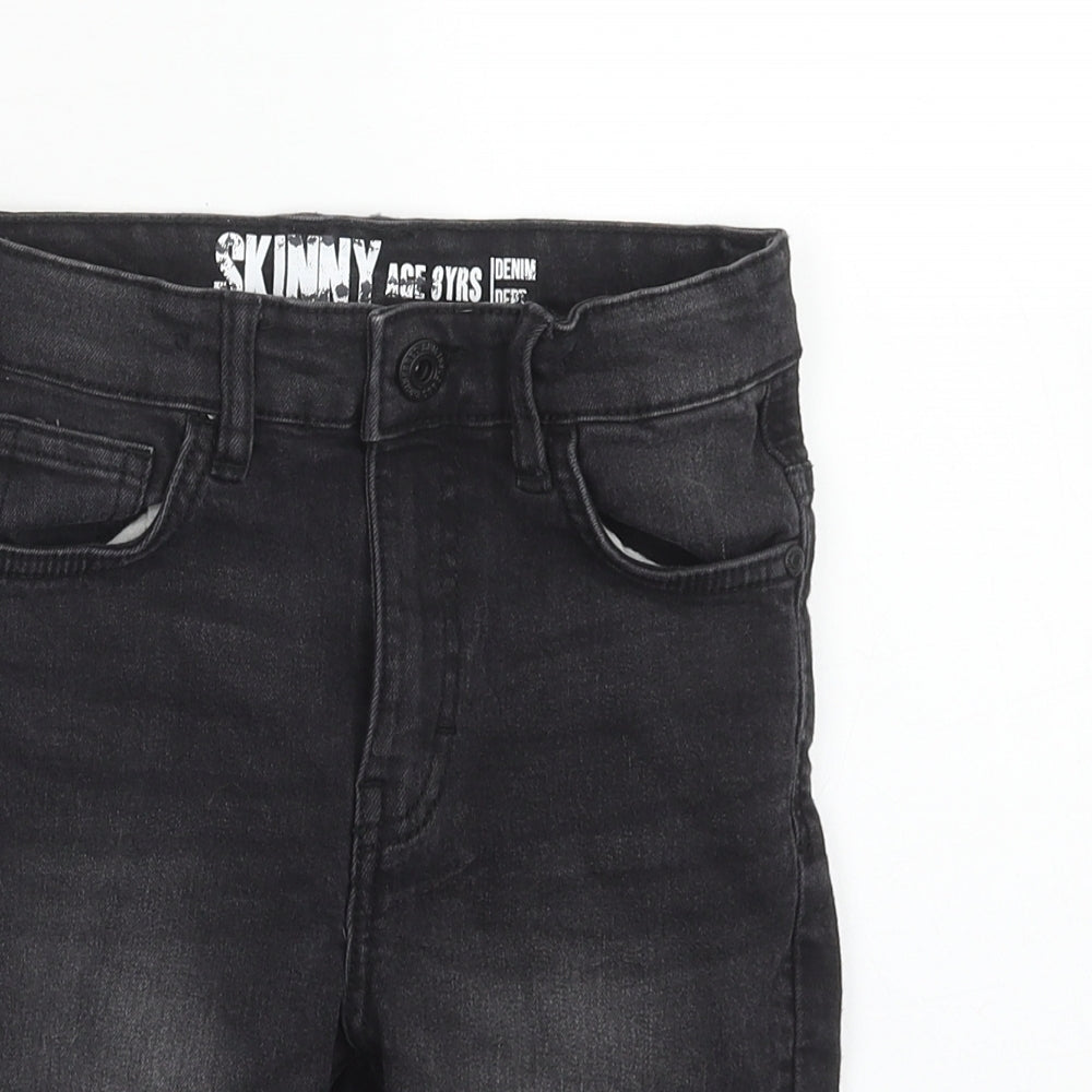 Matalan Boys Black Cotton Bermuda Shorts Size 8 Years Regular Buckle