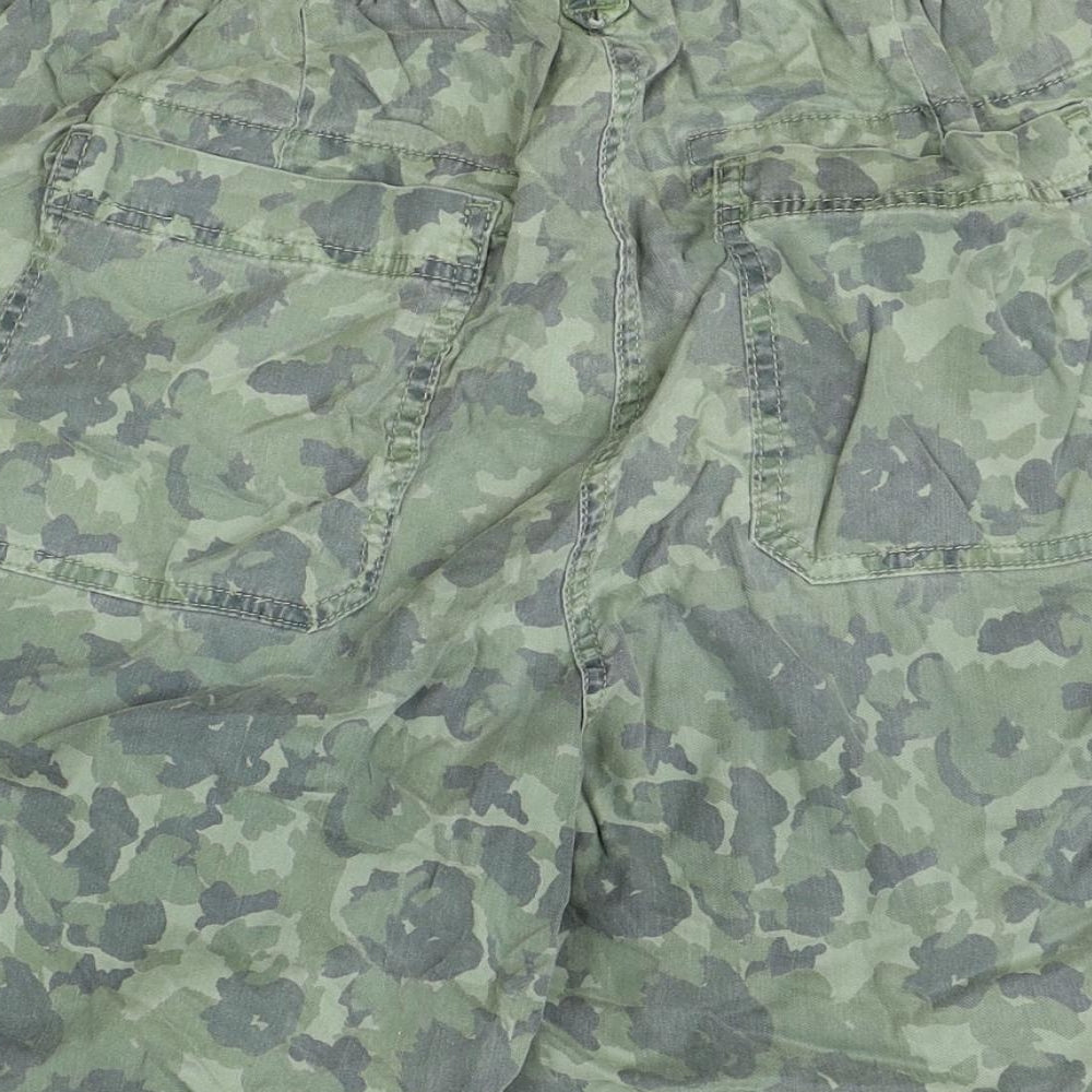 Marks and Spencer Womens Green Camouflage Lyocell Cargo Shorts Size 18 Regular