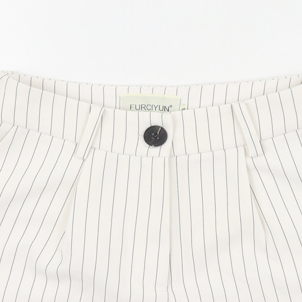 Furciyun Womens White Striped Polyester Hot Pants Shorts Size S L3 in Regular Button