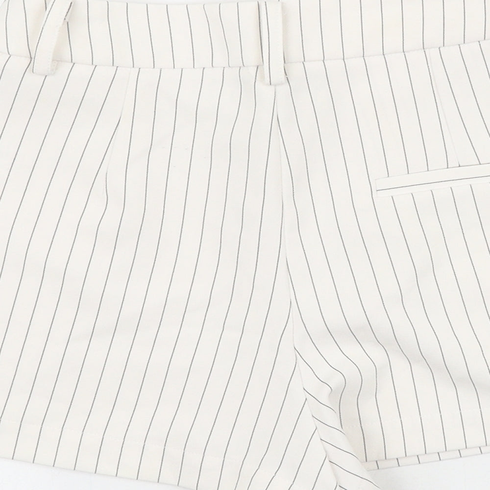 Furciyun Womens White Striped Polyester Hot Pants Shorts Size S L3 in Regular Button