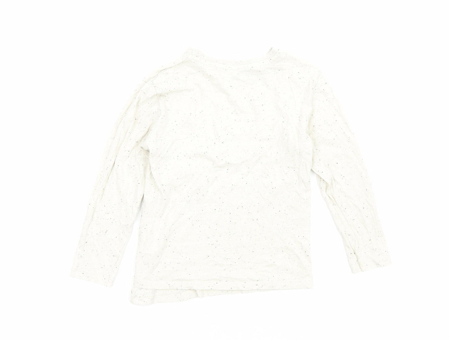 Primark Boys Ivory Cotton Basic T-Shirt Size 4-5 Years Round Neck Pullover