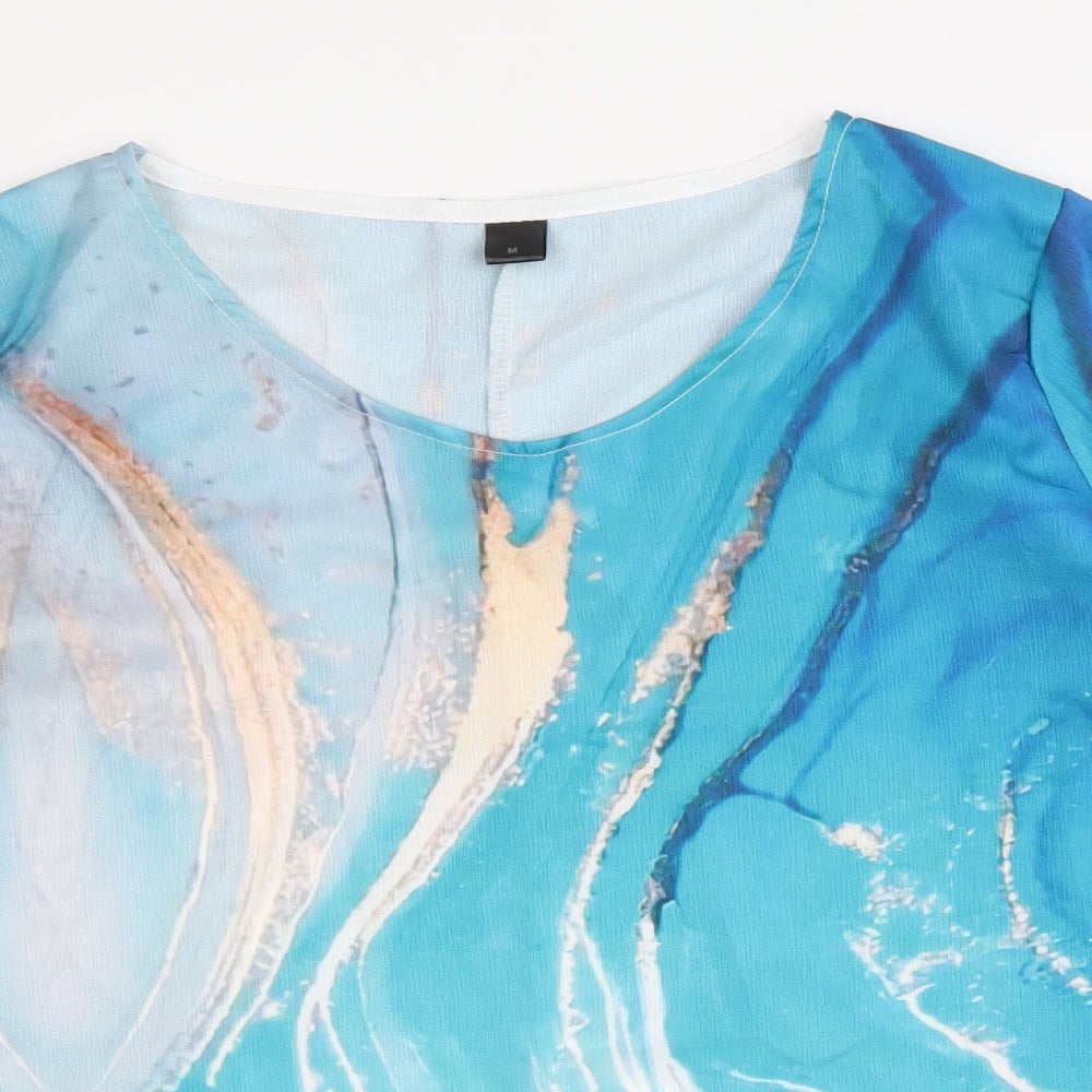 Preworn Womens Blue Geometric Polyester Basic T-Shirt Size M Round Neck