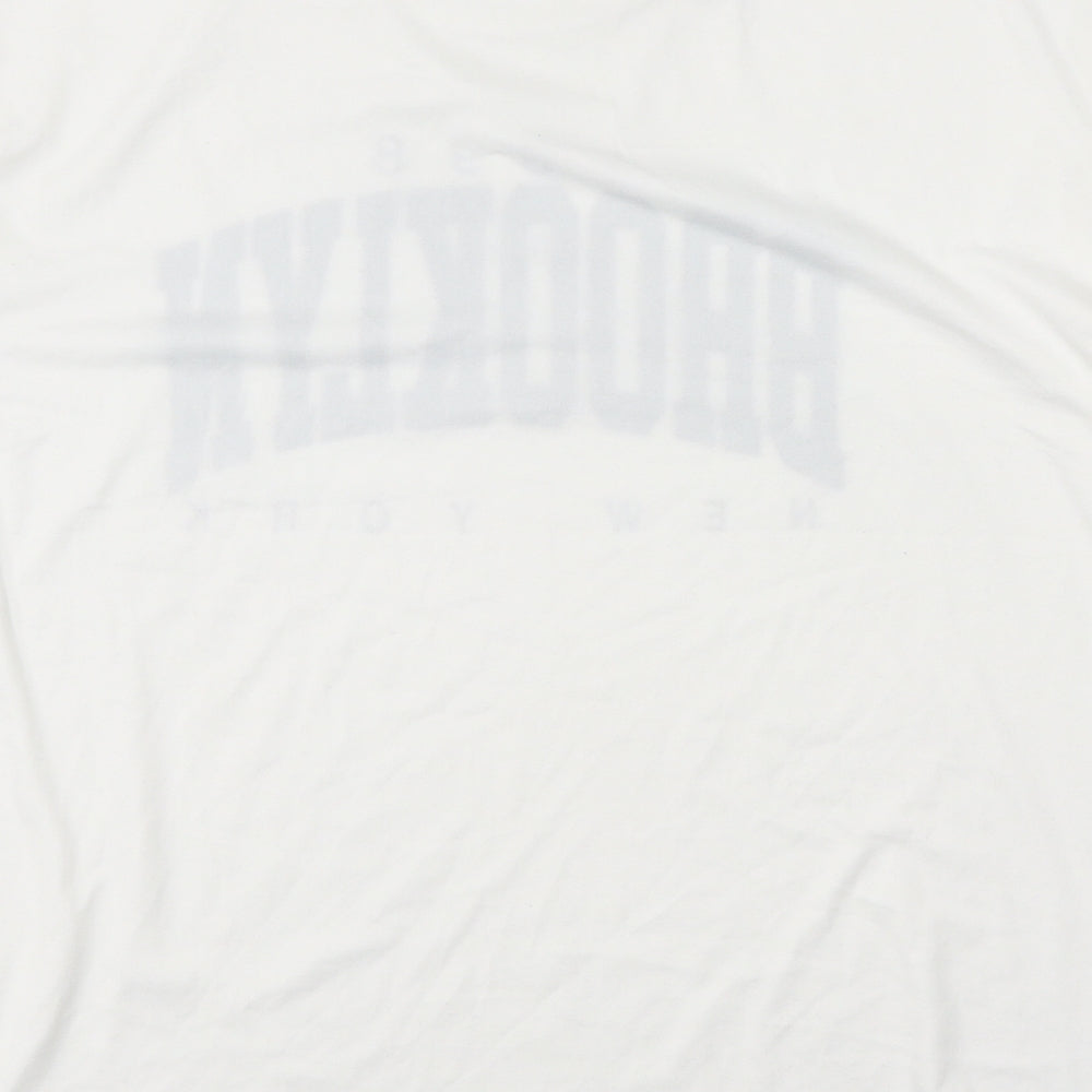 Preworn Womens White Polyester Basic T-Shirt Size XL Round Neck - Brooklyn New York