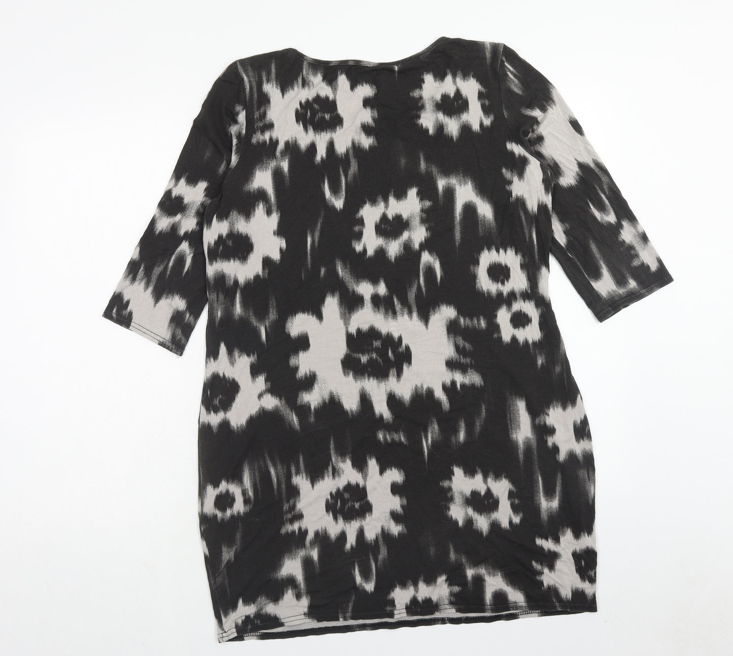 Evie Angel Womens Grey Geometric Viscose Basic T-Shirt Size 18 Round Neck