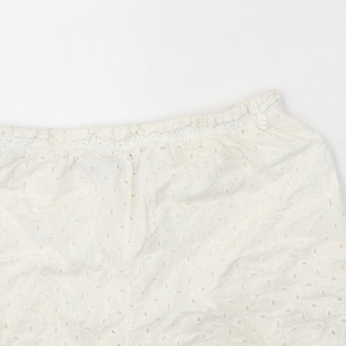 Boohoo Womens White 100% Cotton Bermuda Shorts Size 12 Regular Pull On - Broderie Anglaise
