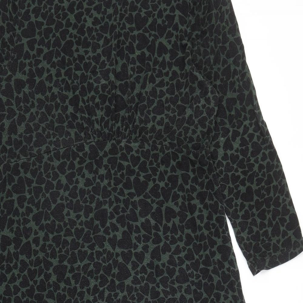 Dorothy Perkins Womens Green Geometric Viscose A-Line Size 18 Round Neck Pullover - Heart Print