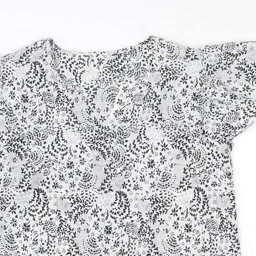 Peacocks Womens White Geometric Polyester Basic T-Shirt Size 10 Round Neck